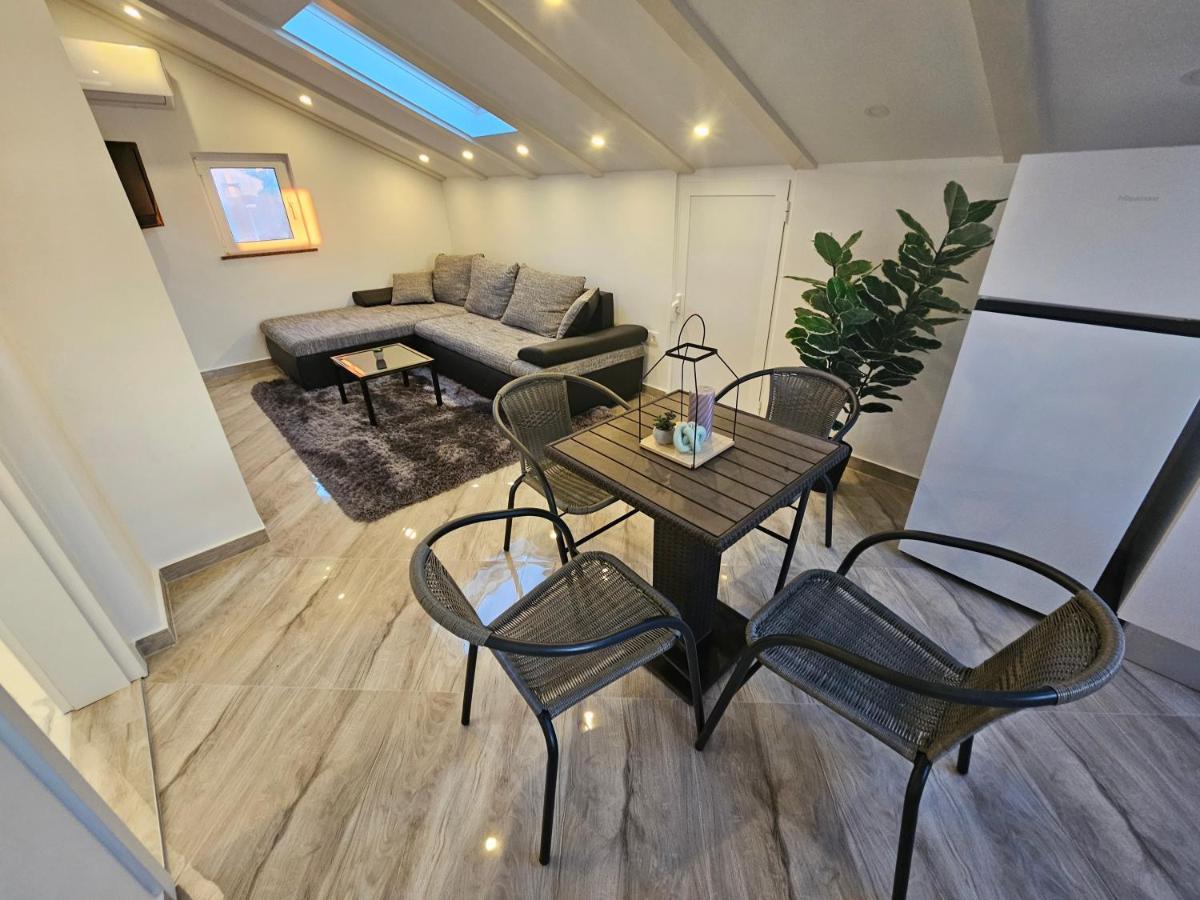 Apartments Jasmin Задар Экстерьер фото