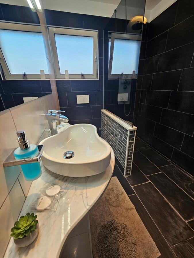 Apartments Jasmin Задар Экстерьер фото